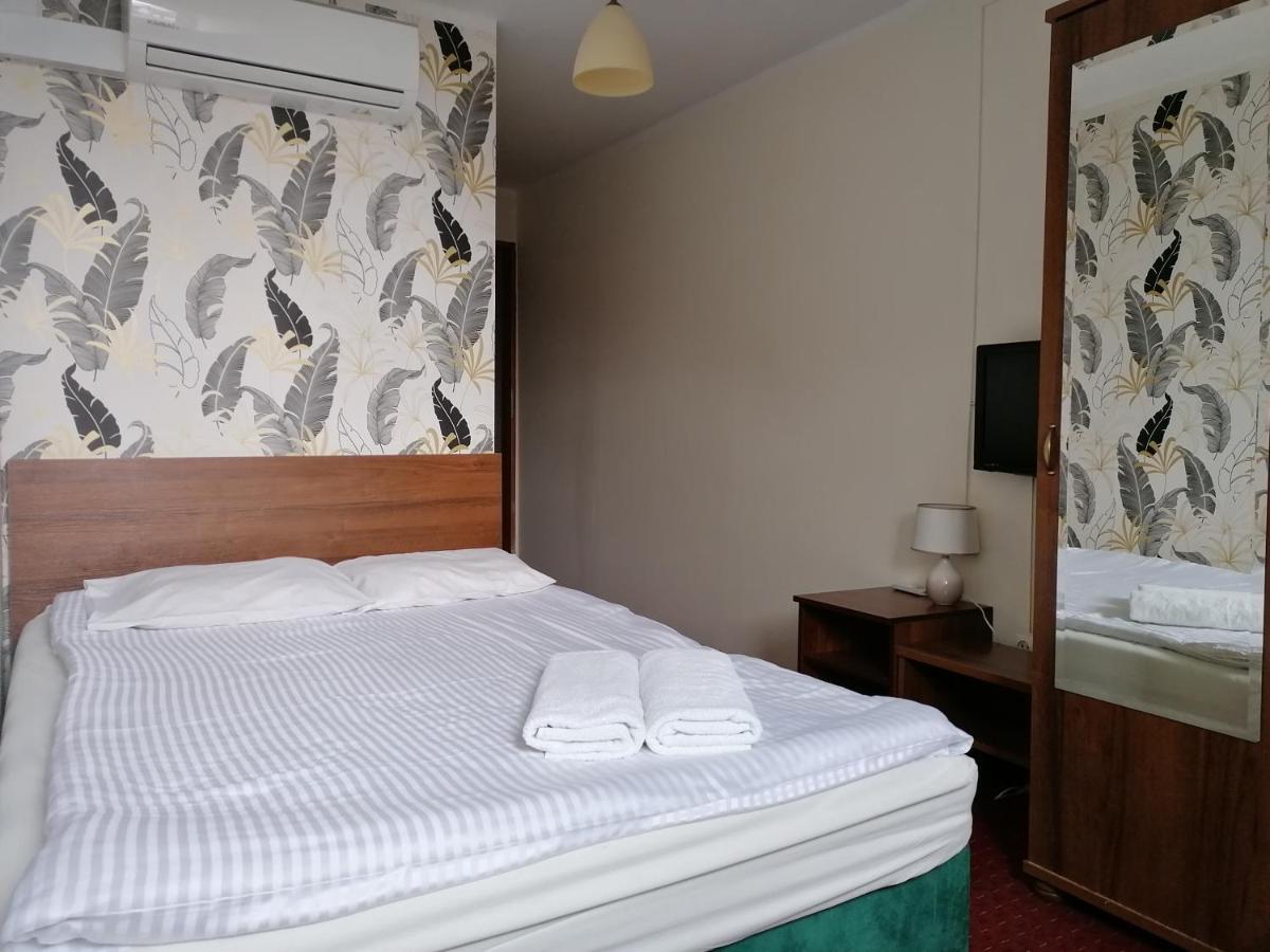 Pensjonat Telimena Hotel Zwierzyniec Luaran gambar