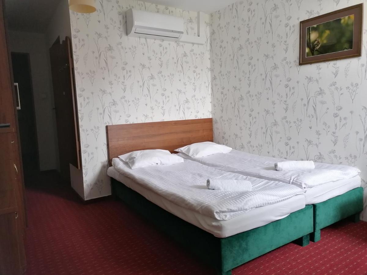 Pensjonat Telimena Hotel Zwierzyniec Luaran gambar
