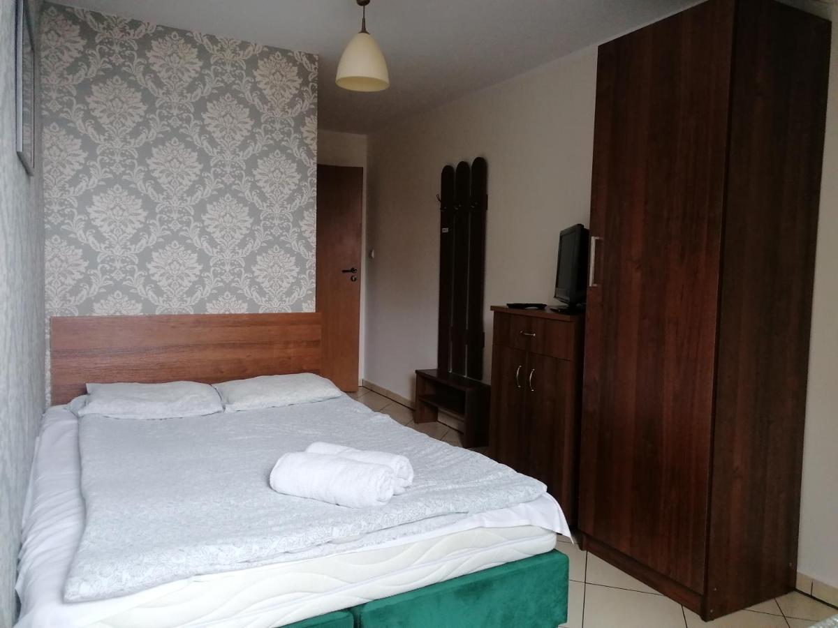 Pensjonat Telimena Hotel Zwierzyniec Luaran gambar
